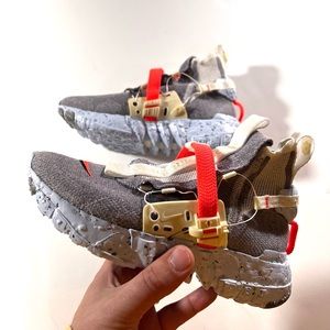 NIKE SPACE HIPPIE COLLECTION SPACE HIPPIE 03 THIS IS TRASH (CQ3989-001) US 4m